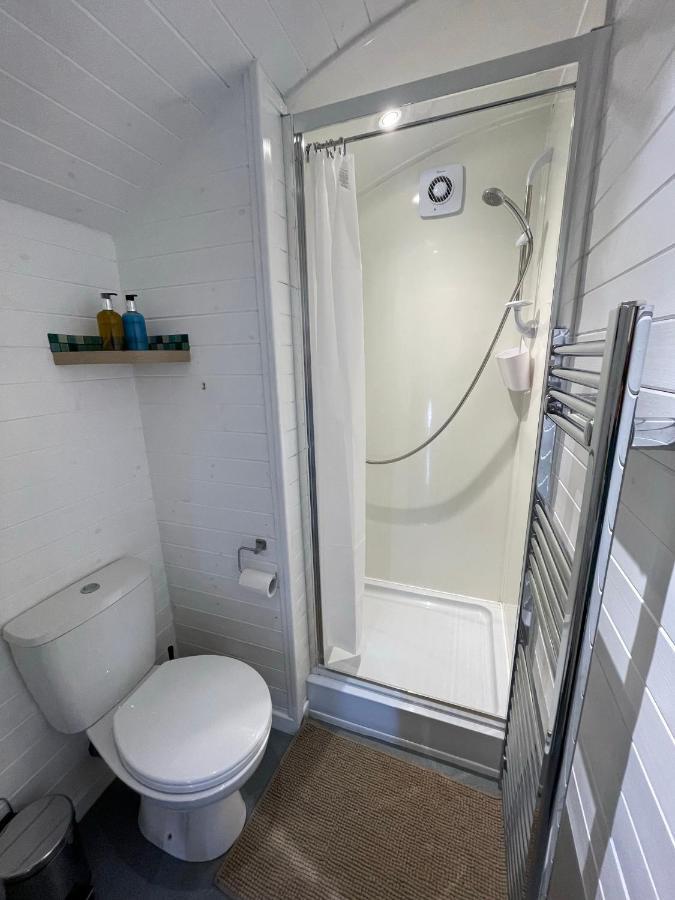 Hideaway Pod Near Loch Ness For A Tranquil Retreat Apartment Lewiston Bagian luar foto