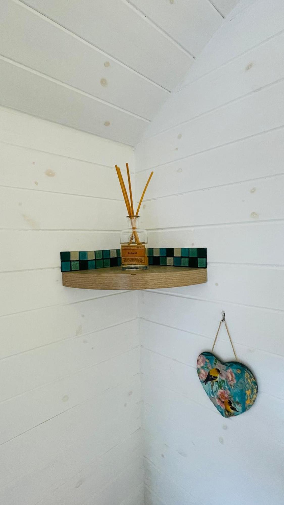 Hideaway Pod Near Loch Ness For A Tranquil Retreat Apartment Lewiston Bagian luar foto