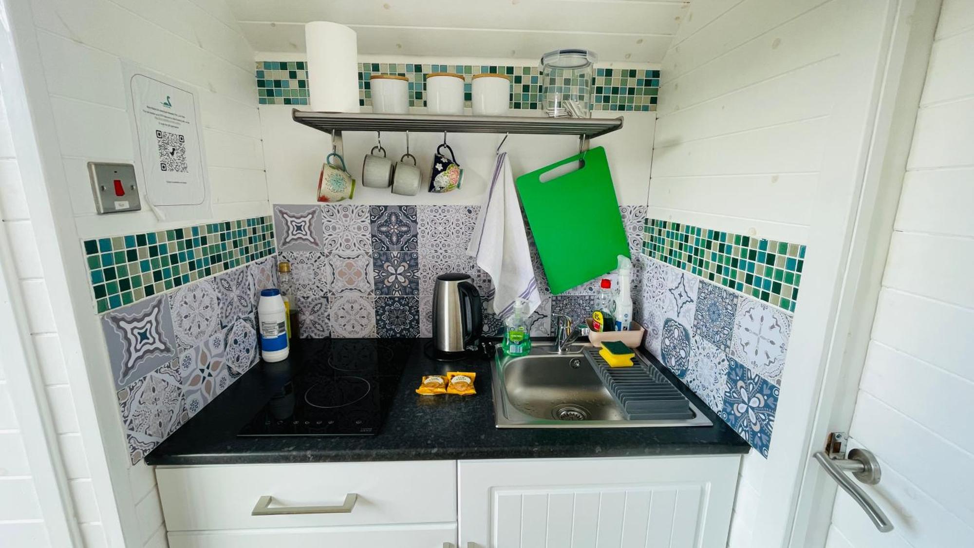 Hideaway Pod Near Loch Ness For A Tranquil Retreat Apartment Lewiston Bagian luar foto